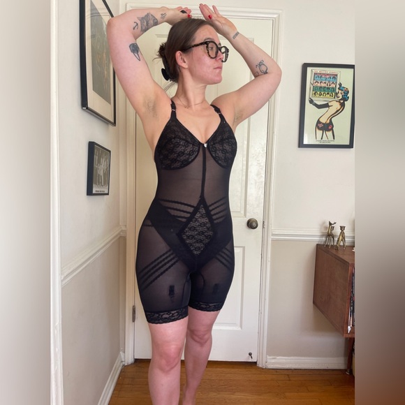 60s Vintage All in one Step in One piece Girdle / Shapewear - Picture 3 of 9